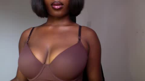 delilah online show from April 29, 10:53 am