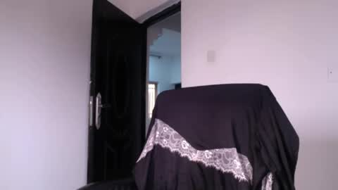 delilah online show from March 17, 7:13 am