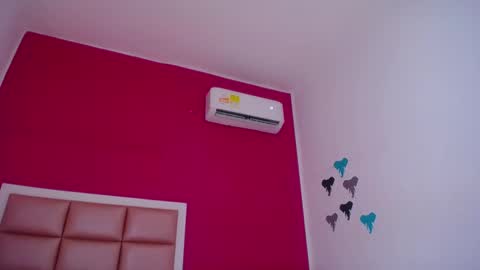 Snapshot of ebony_sugar_mommy chatting on March 7, 5:07 am MILENA online show from March 7, 5:07 am