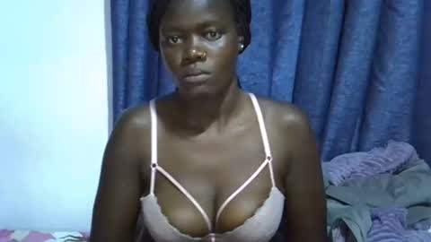 Snapshot of ebonybloom01 chatting on September 26, 7:11 pm ebonybloom01 online show from September 26, 7:11 pm