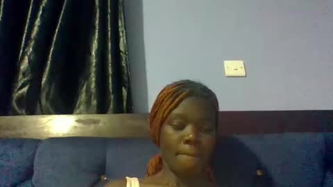 Snapshot of ebonybloom01 chatting on March 12, 3:02 am ebonybloom01 online show from March 12, 3:02 am