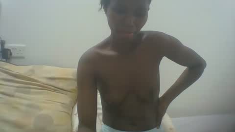 Snapshot of ebonycutegal1996 chatting on February 24, 6:58 pm TRIZER online show from February 24, 6:58 pm