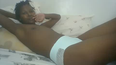 Snapshot of ebonycutegal1996 chatting on February 27, 6:42 pm TRIZER online show from February 27, 6:42 pm