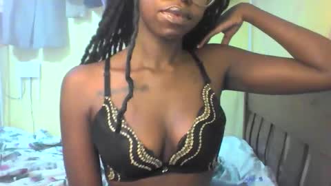 Ebonymuse2 online show from May 31, 10:58 am