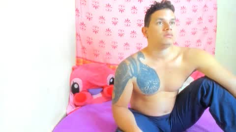 Snapshot of eclipseandflame chatting on October 22, 2:30 pm online show from October 22, 2:30 pm