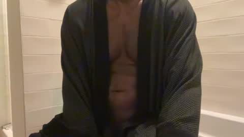 Snapshot of edgingdaddy chatting on October 6, 2:51 am Dad online show from October 6, 2:51 am