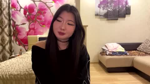 Eri online show from May 14, 8:18 pm