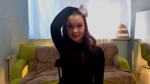 Snapshot of edithbrucker chatting on October 9, 4:18 am Im Sally Im new here lets meet online show from October 9, 4:18 am