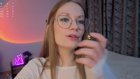 Snapshot of edlin_gail chatting on October 13, 2:52 pm Edlin Gali online show from October 13, 2:52 pm