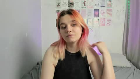 Snapshot of edna_dana chatting on January 8, 6:20 pm Edna online show from January 8, 6:20 pm