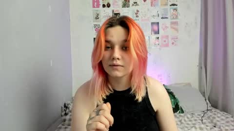 Snapshot of edna_dana chatting on December 26, 6:12 pm Edna online show from December 26, 6:12 pm