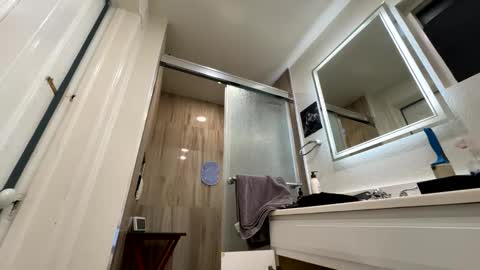 edvmendez1766 online show from February 13, 2:42 pm