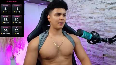 EDWARD CLARCK online show from January 27, 4:09 am