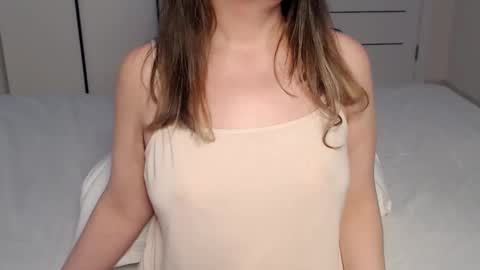 Snapshot of eelena4kiss chatting on October 5, 12:35 pm eelena4kiss online show from October 5, 12:35 pm