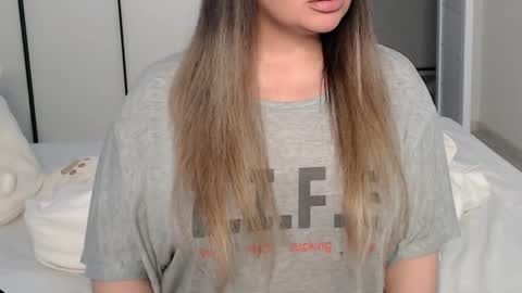 Snapshot of eelena4kiss chatting on February 25, 12:05 pm eelena4kiss online show from February 25, 12:05 pm