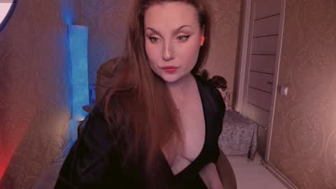 Snapshot of eesmaaarr chatting on September 8, 11:04 pm eesmaaarr online show from September 8, 11:04 pm