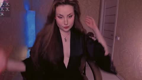 Snapshot of eesmaaarr chatting on September 10, 10:44 pm eesmaaarr online show from September 10, 10:44 pm