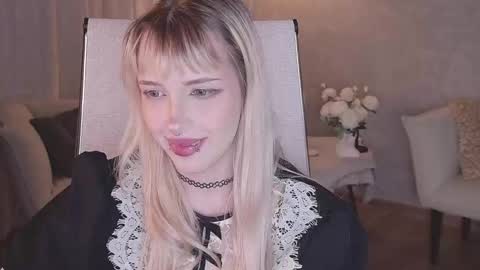 EVA NON NUDE online show from March 24, 6:58 pm