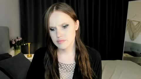 Effie Mur online show from April 15, 8:53 pm