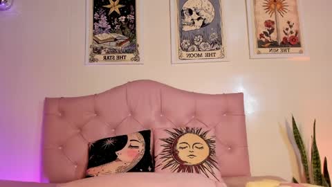 effy online show from April 5, 3:47 am