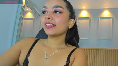  EFFY  online show from March 1, 6:43 pm