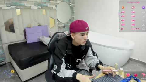 eidan_tay online show from May 3, 12:22 pm
