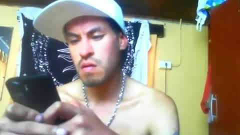 eiddwar online show from February 14, 11:29 pm