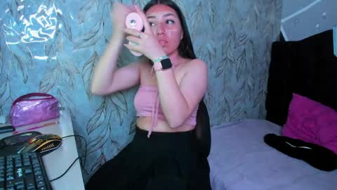 EILIN PINK online show from April 8, 12:19 pm