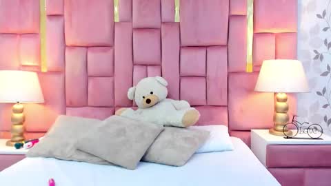 Eimmy Joness  online show from February 28, 4:27 am