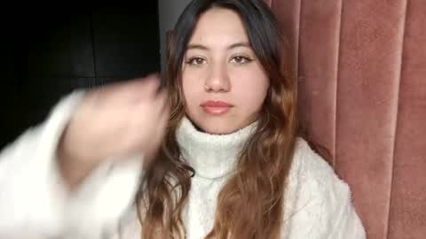 Snapshot of eimy_collin chatting on February 21, 5:13 am EIMY   MODEL INDEPENDENT online show from February 21, 5:13 am