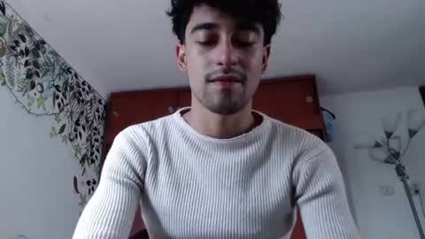 xoxo online show from December 26, 8:11 pm