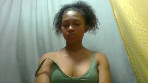 elaliealdy online show from March 20, 8:52 am