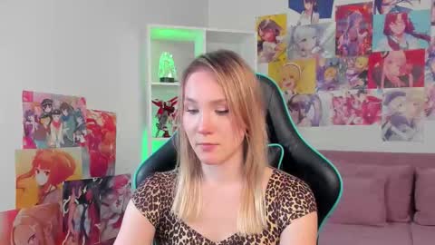 elaravoltage online show from March 18, 5:19 pm