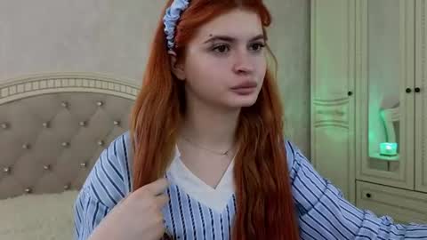 elariscrowe online show from June 14, 7:43 am