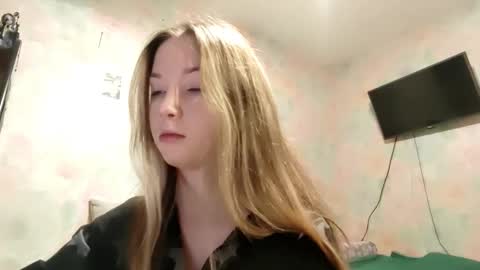 MIa online show from February 8, 1:20 am