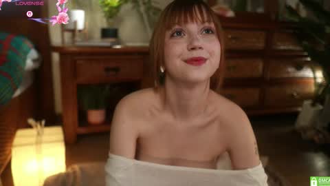 Snapshot of electric_woman chatting on September 11, 3:35 pm Aleksa online show from September 11, 3:35 pm