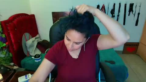Snapshot of elektra_91 chatting on February 26, 5:42 pm elektra online show from February 26, 5:42 pm