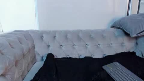 Snapshot of elen_cr chatting on September 26, 1:35 am Elen CR online show from September 26, 1:35 am