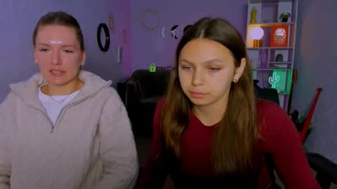 Snapshot of elen_dark chatting on October 9, 7:03 am elen_dark online show from October 9, 7:03 am