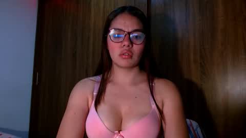 Snapshot of elettra_fiore chatting on October 26, 3:18 am Elettra online show from October 26, 3:18 am