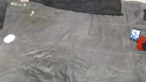 elgsslt online show from February 23, 5:07 pm