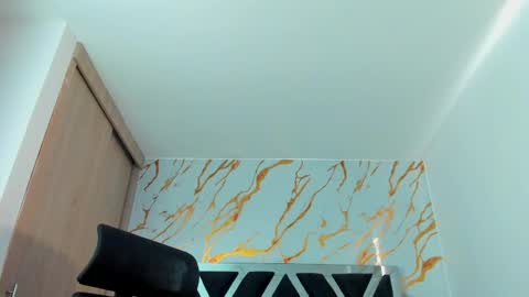 Elian online show from May 14, 5:22 pm