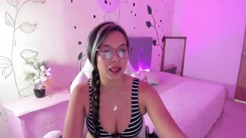 Elie online show from October 20, 4:34 pm