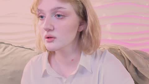 Ellie online show from February 1, 5:26 am