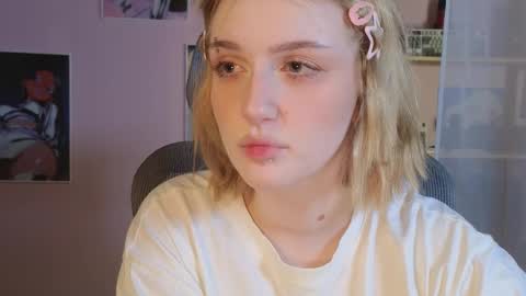 Ellie online show from February 3, 5:05 am