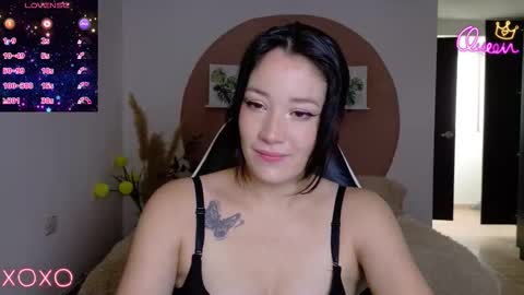 eliiih_ online show from March 18, 3:29 pm