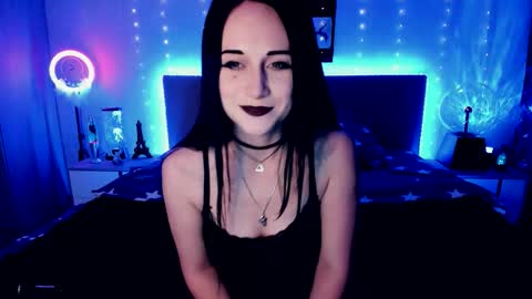 Eli Milligun Elizaveta online show from February 13, 9:40 pm