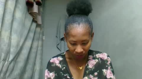 elina981 online show from February 7, 7:55 am