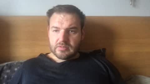 Snapshot of eliot26 chatting on October 1, 10:58 am e26 online show from October 1, 10:58 am