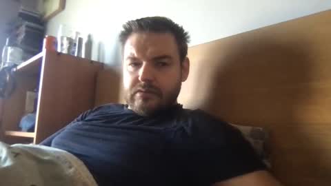 Snapshot of eliot26 chatting on October 5, 10:56 am e26 online show from October 5, 10:56 am